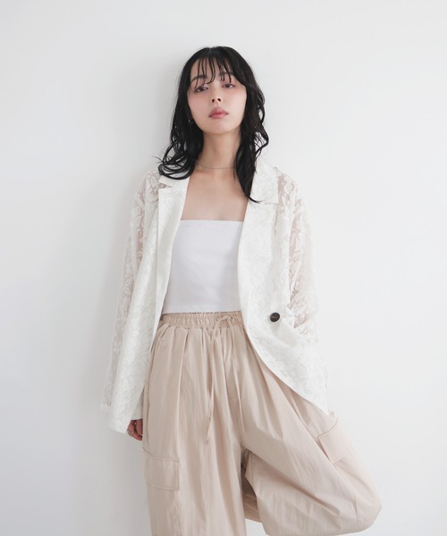 LIAN（リアン）の「クロシェレースシアージャケット（テーラードジャケット・レディース・ブラック/アイボリー・FREE）」の3枚目の写真