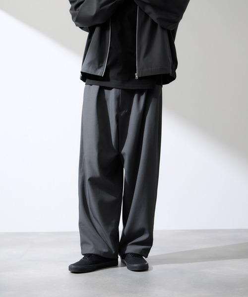 URBAN COLLECTION(アーバンコレクション)の「URBAN COLLECTION ポリトロ ワイドパンツ(その他パンツ・メンズ・チャコールグレー/ライトグレー/ブラック・XL/L/M/S)」の3枚目の写真