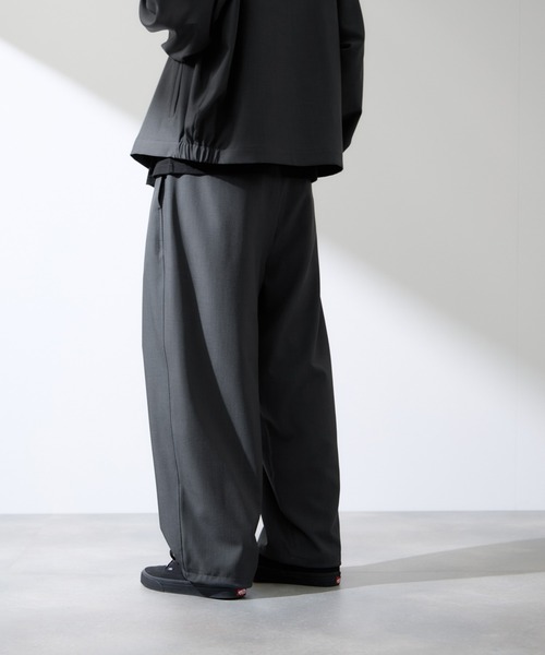 URBAN COLLECTION(アーバンコレクション)の「URBAN COLLECTION ポリトロ ワイドパンツ(その他パンツ・メンズ・チャコールグレー/ライトグレー/ブラック・XL/L/M/S)」の6枚目の写真