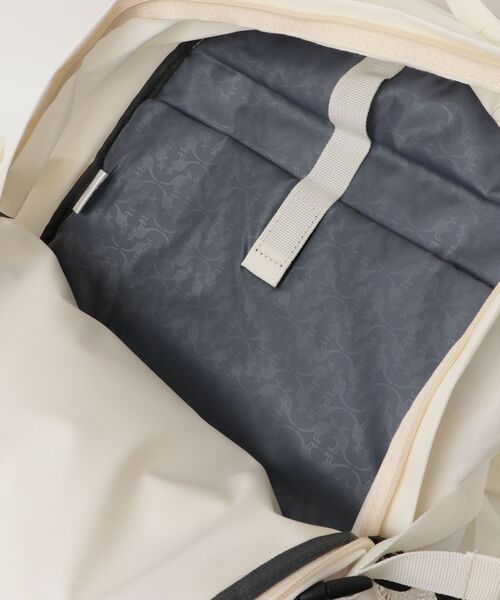 KANGOL(カンゴール)の「"06"≪KANGOL≫12ポケット/30L 多収納 バックパック(バックパック/リュック・メンズ・サンドベージュ/ブラック/アイボリー・ONE SIZE)」の6枚目の写真
