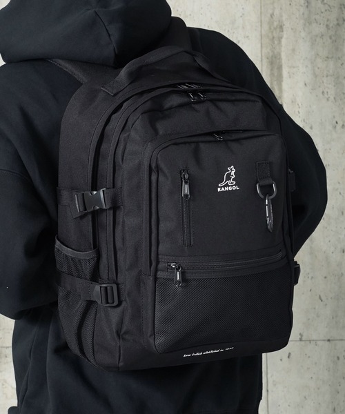 KANGOL(カンゴール)の「"06"≪KANGOL≫12ポケット/30L 多収納 バックパック(バックパック/リュック・メンズ・サンドベージュ/ブラック/アイボリー・ONE SIZE)」の1枚目の写真
