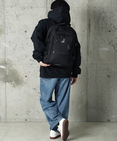 KANGOL(カンゴール)の「"06"≪KANGOL≫12ポケット/30L 多収納 バックパック(バックパック/リュック・メンズ・サンドベージュ/ブラック/アイボリー・ONE SIZE)」の9枚目の写真