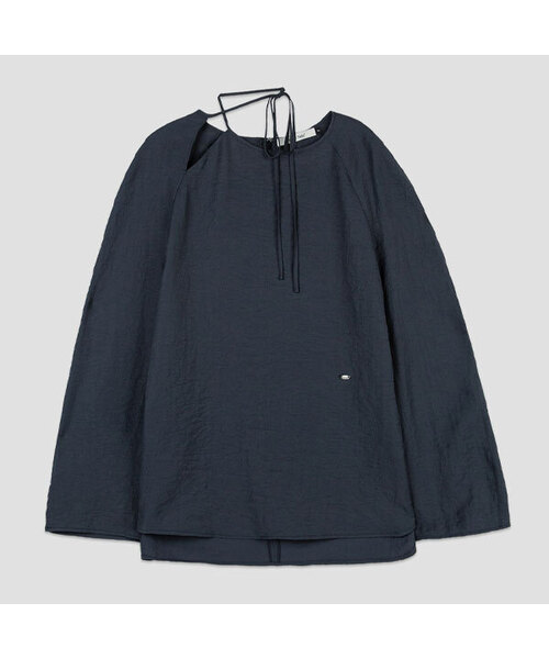 ATELIER NAIN(アトリエナイン)の「RAGLAN SLEEVE TIE BLOUSE (BL-4391)(シャツ/ブラウス・レディース・ホワイト/ダークネイビー・FREE)」の1枚目の写真