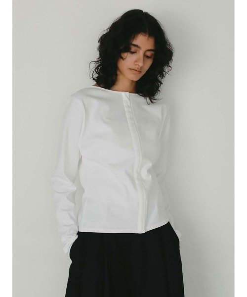 HER.(ハー)の「フロントホックプルオーバー(Tシャツ/カットソー・レディース・ブラック/オフホワイト・フリー)」の9枚目の写真