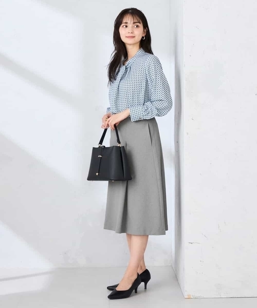 a.v.v(アーヴェヴェ)の「【洗える/UVカット】リネンライクストレッチフレアスカート(スカート・レディース・ベージュ/グレー/ネイビー・38/36/40)」の17枚目の写真