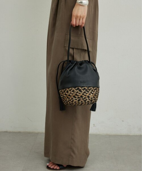 GALLARDAGALANTE（ガリャルダガランテ）の「【Jhuri Shate】ドローストリングバッグ（ショルダーバッグ・レディース・ブラック/ホワイト・FREE）」の10枚目の写真