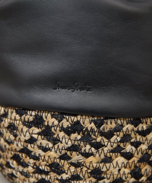 GALLARDAGALANTE（ガリャルダガランテ）の「【Jhuri Shate】ドローストリングバッグ（ショルダーバッグ・レディース・ブラック/ホワイト・FREE）」の12枚目の写真