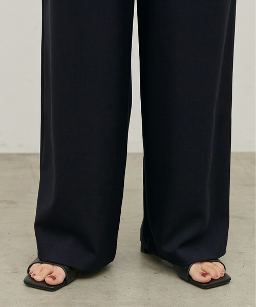 LARUTA(ラルータ)の「【LARUTA】ストレッチイージーパンツ(その他パンツ・レディース・ネイビー/ベージュ・MEDIUM)」の20枚目の写真