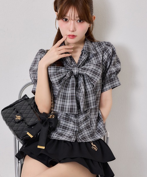 one after another NICE CLAUP(ワンアフターアナザーナイスクラップ)の「フロントギャザー半袖ボウタイブラウス(シャツ/ブラウス・レディース・サックスブルー/オフホワイト/チェック・FREE)」の3枚目の写真