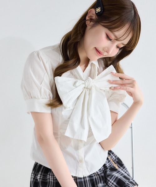 one after another NICE CLAUP（ワンアフターアナザーナイスクラップ）の「フロントギャザー半袖ボウタイブラウス（シャツ/ブラウス・レディース・サックスブルー/オフホワイト/チェック・FREE）」の9枚目の写真