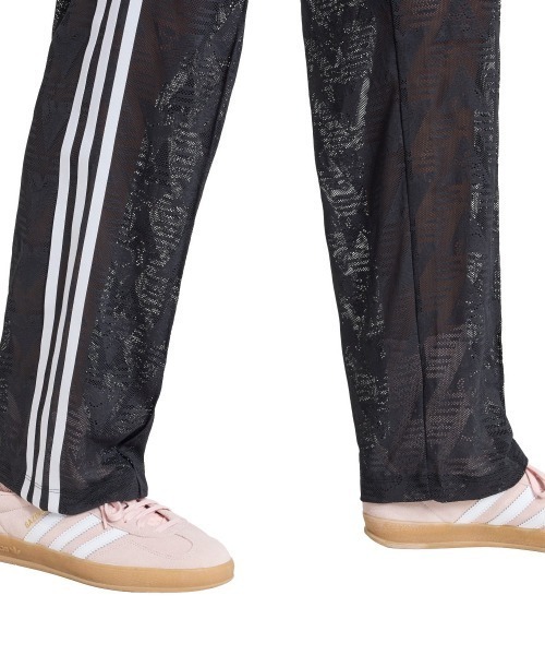 adidas(アディダス)の「adidas originals FIREBIRD CLASSIC LACE TRACKPANTS(アディダスオリジナルス ファイアーバード クラシック レース トラックパンツ)(スウェットパンツ・レディース・ホワイト系/ブラック・LARGE/MEDIUM/SMALL)」の12枚目の写真