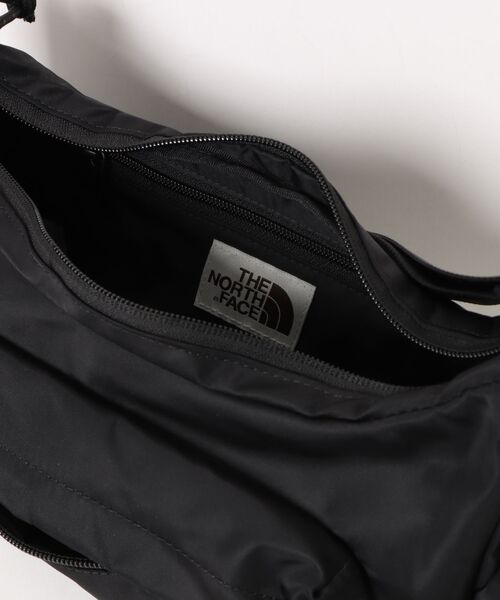 THE NORTH FACE（ザノースフェイス）の「【THE NORTH FACE】ノースフェイス 韓国限定 WHITE LABEL Women's BONNEY HOBO BAG MINI ミニ バック（ショルダーバッグ・レディース・クリーム/ブラック/シルバーグレー・FREE）」の6枚目の写真