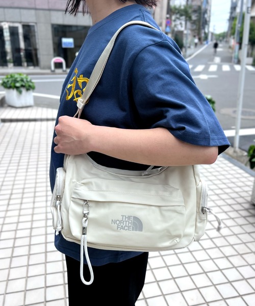 THE NORTH FACE（ザノースフェイス）の「【THE NORTH FACE】ノースフェイス 韓国限定 WHITE LABEL Women's BONNEY HOBO BAG MINI ミニ バック（ショルダーバッグ・レディース・クリーム/ブラック/シルバーグレー・FREE）」の9枚目の写真
