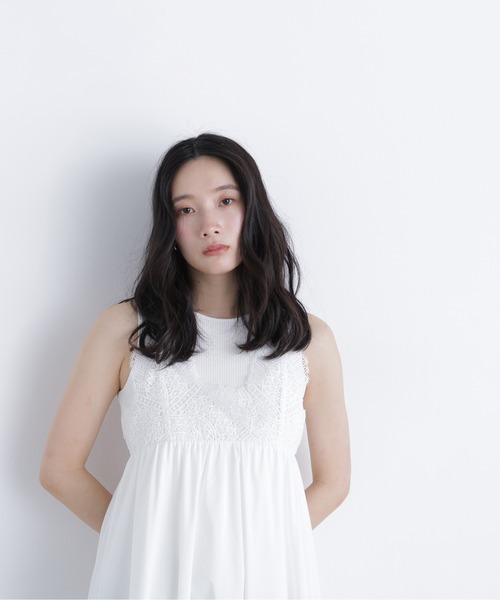 N.(N. Natural Beauty Basic)(エヌエヌナチュラルビューティーベーシック)の「レース切替コットンブレンドキャミワンピース(ワンピース・レディース・ブラック/ブルー系その他/オフホワイト・P/S/MEDIUM)」の5枚目の写真