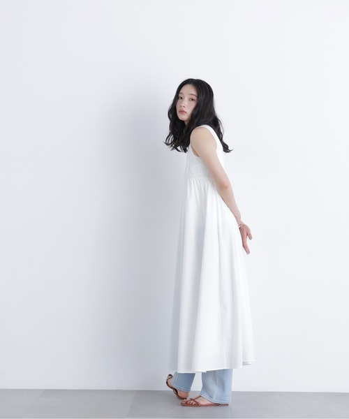 N.(N. Natural Beauty Basic)(エヌエヌナチュラルビューティーベーシック)の「レース切替コットンブレンドキャミワンピース(ワンピース・レディース・ブラック/ブルー系その他/オフホワイト・P/S/MEDIUM)」の7枚目の写真