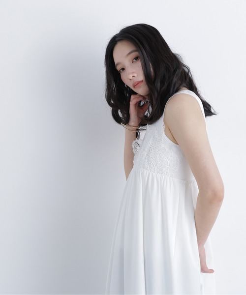 N.(N. Natural Beauty Basic)(エヌエヌナチュラルビューティーベーシック)の「レース切替コットンブレンドキャミワンピース(ワンピース・レディース・ブラック/ブルー系その他/オフホワイト・P/S/MEDIUM)」の9枚目の写真