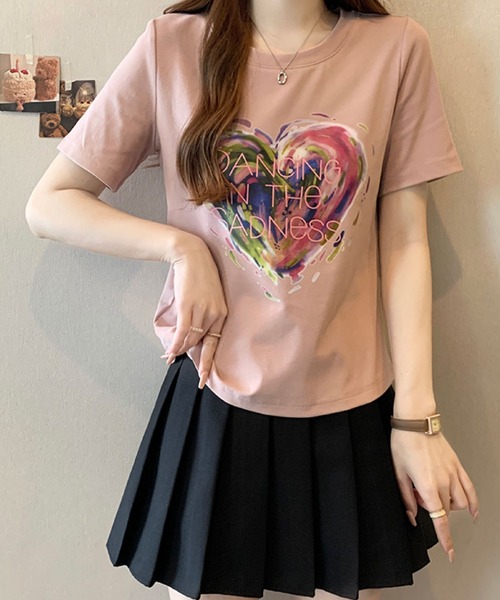 2ly2（トゥーリートゥー）の「ハートプリントTシャツ / グラフィックロゴ 半袖カットソー（Tシャツ/カットソー・レディース・ピンク/ホワイト/ブラック・FREE）」の13枚目の写真