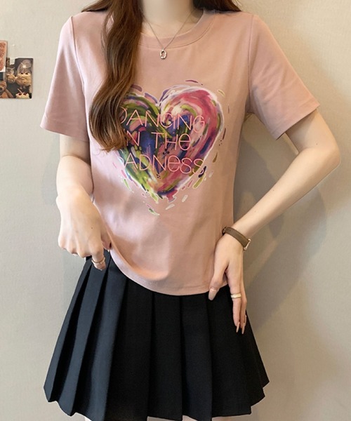 2ly2（トゥーリートゥー）の「ハートプリントTシャツ / グラフィックロゴ 半袖カットソー（Tシャツ/カットソー・レディース・ピンク/ホワイト/ブラック・FREE）」の14枚目の写真