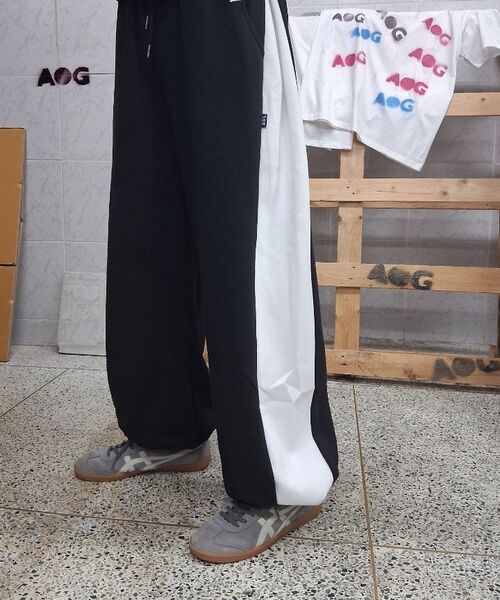 AOG PROJECT(エイオージープロジェクト)の「エッセンシャルバルーンワイドスウェットパンツ(切り替えホワイト配色)(スウェットパンツ・メンズ・ホワイト×ブラック・LARGE/X-LARGE)」の17枚目の写真