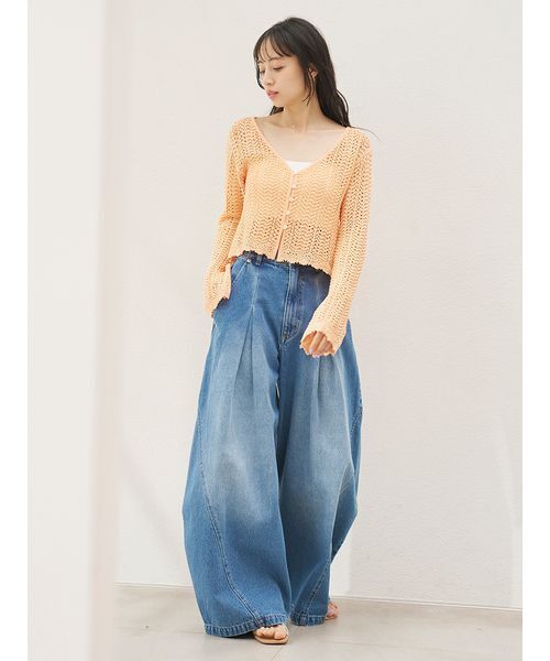 SNIDEL(スナイデル)の「カーブワイドデニム(デニムパンツ・レディース・ブルー/ブラック/ライトブルー・0/1)」の19枚目の写真