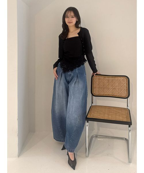 SNIDEL(スナイデル)の「カーブワイドデニム(デニムパンツ・レディース・ブルー/ブラック/ライトブルー・0/1)」の14枚目の写真