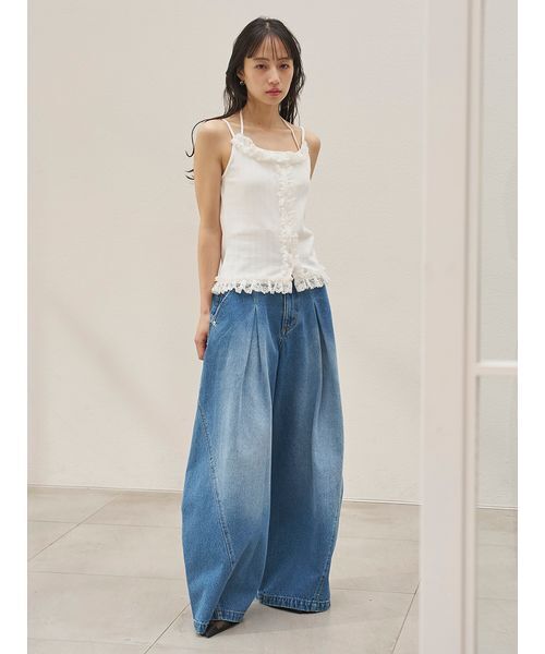 SNIDEL(スナイデル)の「カーブワイドデニム(デニムパンツ・レディース・ブルー/ブラック/ライトブルー・0/1)」の17枚目の写真