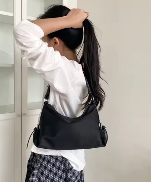 enlit（エンリット）の「【 elint 】 ナイロン サイドベルト ハンドバッグ / ショルダーバッグ（ショルダーバッグ・レディース・ライトブルー/ブラウン/アイボリー/ブラック・FREE）」の10枚目の写真