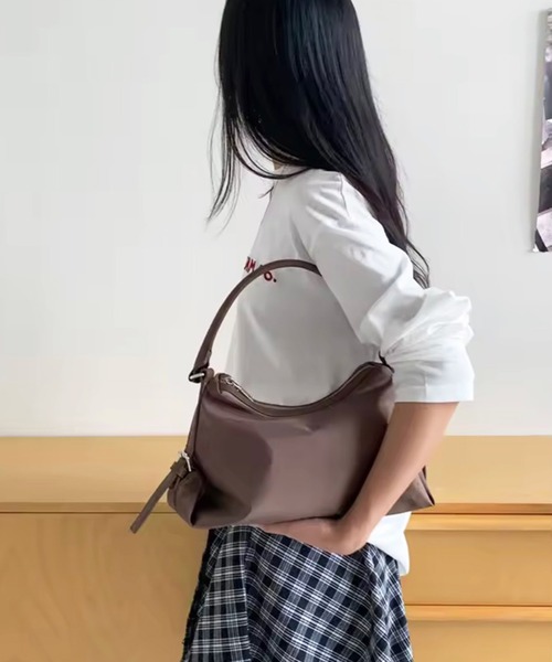 enlit（エンリット）の「【 elint 】 ナイロン サイドベルト ハンドバッグ / ショルダーバッグ（ショルダーバッグ・レディース・ライトブルー/ブラウン/アイボリー/ブラック・FREE）」の6枚目の写真