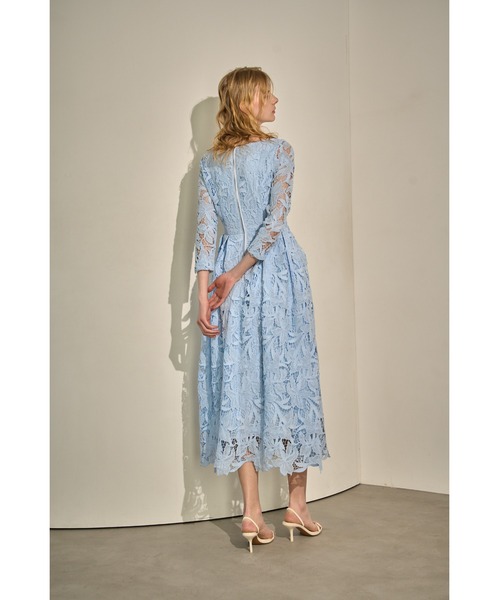 ERADIE(エラディエ)の「Elise Square-Neck Lace Dress スクエアーネックケミカルレースドレス(ドレス・レディース・ラベンダー/ブラック/サックスブルー・FREE)」の7枚目の写真