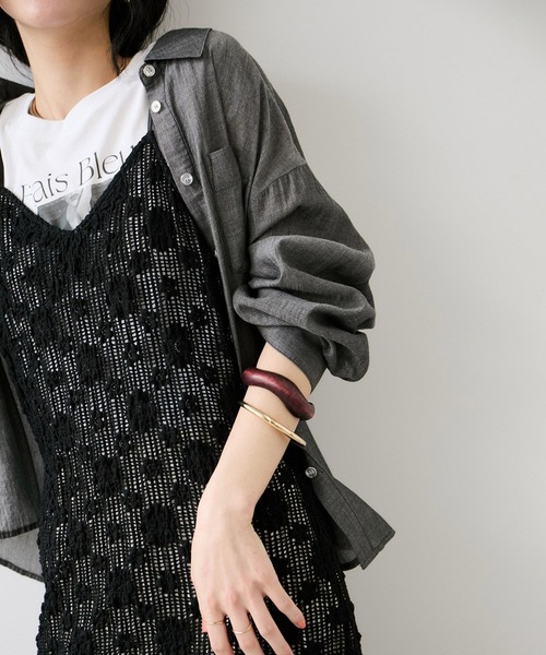 VIS（ビス）の「フォト＆ロゴプリントフレンチスリーブTシャツ/接触冷感（Tシャツ/カットソー・レディース・ホワイト/チャコールグレー/サックスブルー・FREE）」の20枚目の写真