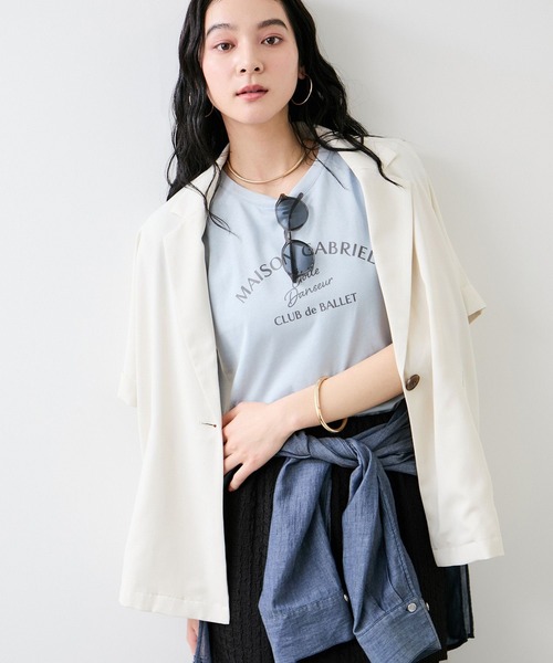 VIS（ビス）の「フォト＆ロゴプリントフレンチスリーブTシャツ/接触冷感（Tシャツ/カットソー・レディース・ホワイト/チャコールグレー/サックスブルー・FREE）」の8枚目の写真