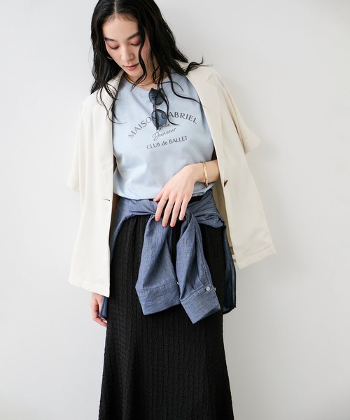 VIS（ビス）の「フォト＆ロゴプリントフレンチスリーブTシャツ/接触冷感（Tシャツ/カットソー・レディース・ホワイト/チャコールグレー/サックスブルー・FREE）」の9枚目の写真
