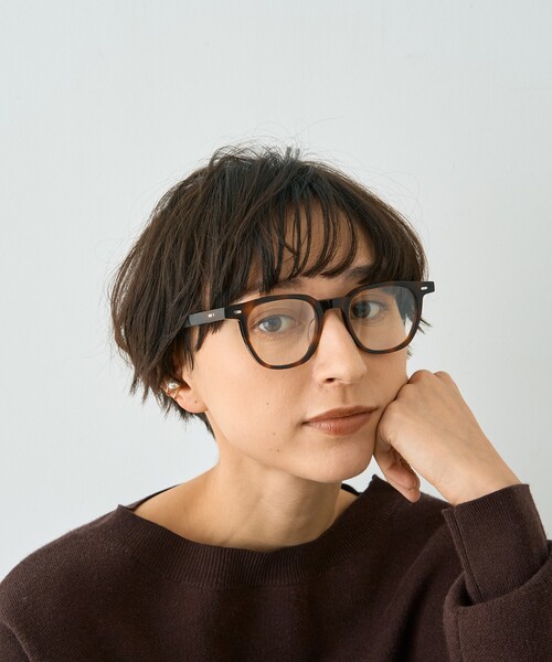 Rouge vif(ルージュヴィフ)の「【SEESON/シーズン】AUDE スクエアフレーム オーバル メガネ(メガネ・レディース・ダークブラウン/ブラウン・フリー)」の3枚目の写真