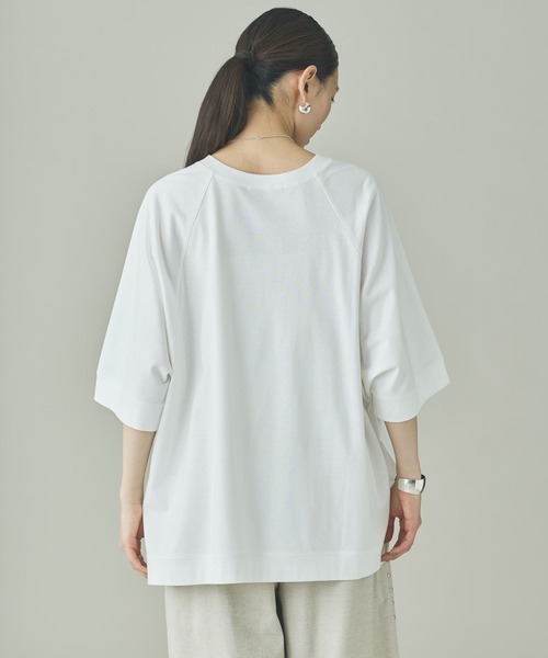Curensology（カレンソロジー）の「Curensology(カレンソロジー)/ボクシーキーネックTシャツ（Tシャツ/カットソー・レディース・ホワイト/ダークブラウン/ブラック・FREE）」の6枚目の写真