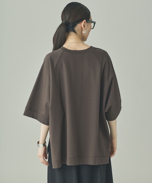 Curensology（カレンソロジー）の「Curensology(カレンソロジー)/ボクシーキーネックTシャツ（Tシャツ/カットソー・レディース・ホワイト/ダークブラウン/ブラック・FREE）」の13枚目の写真