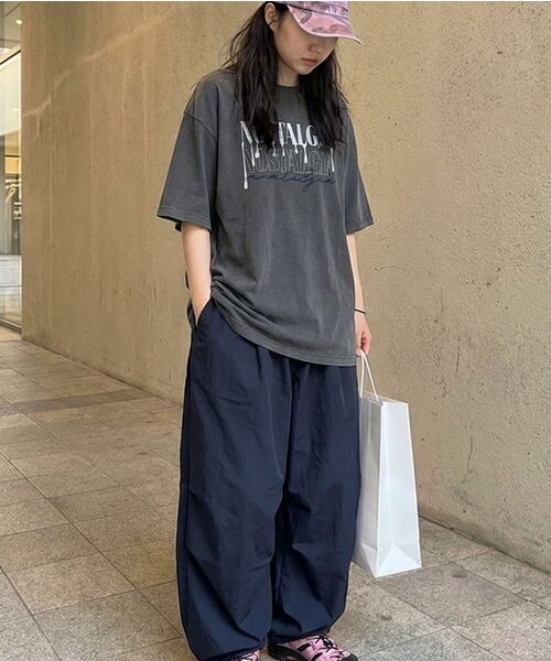BUBBLPIECE（バブルピース）の「[男女共用] ペインティング刺繍ピグメントTシャツ_チャコール（Tシャツ/カットソー・レディース・その他・MEDIUM/LARGE）」の22枚目の写真