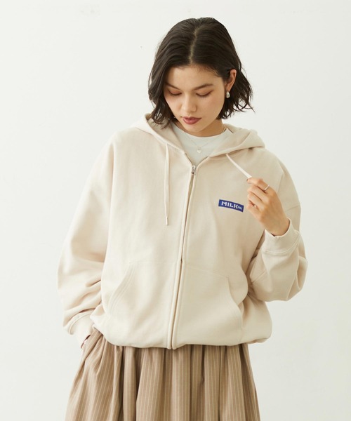 FUNNY COLLEAGUES ZIP UP HOODIE（パーカー）｜MILKFED.（ミルクフェド