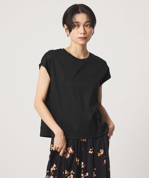 green label relaxing(グリーンレーベルリラクシング)の「フォルム Tシャツ 汗染み防止(Tシャツ/カットソー・レディース・ライトグレー/ブラック/オフホワイト/ダークブラウン・FREE)」の3枚目の写真