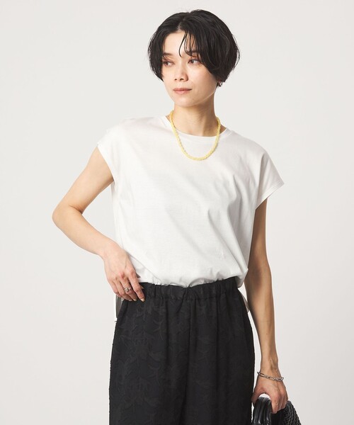 green label relaxing(グリーンレーベルリラクシング)の「フォルム Tシャツ 汗染み防止(Tシャツ/カットソー・レディース・ライトグレー/ブラック/オフホワイト/ダークブラウン・FREE)」の9枚目の写真