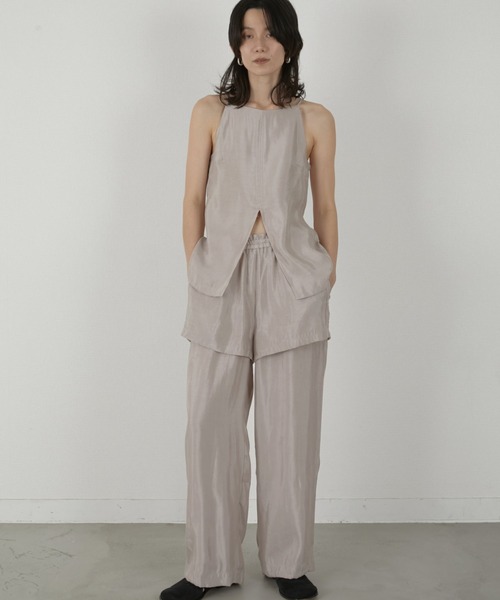 LA PEAU DE GEM(ラポドゥジェム)の「【LA PEAU DE GEM】front cut tops/フロントカットトップス(キャミソール・レディース・ブラック/ベージュ・FREE)」の5枚目の写真