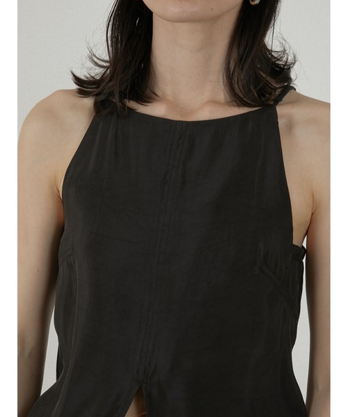 LA PEAU DE GEM(ラポドゥジェム)の「【LA PEAU DE GEM】front cut tops/フロントカットトップス(キャミソール・レディース・ブラック/ベージュ・FREE)」の12枚目の写真
