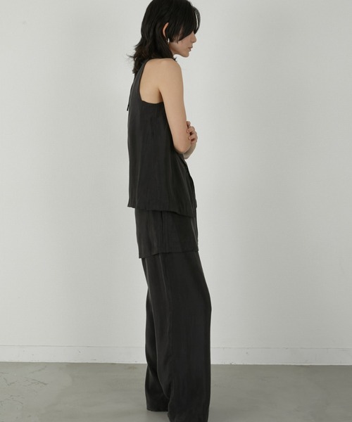 LA PEAU DE GEM(ラポドゥジェム)の「【LA PEAU DE GEM】front cut tops/フロントカットトップス(キャミソール・レディース・ブラック/ベージュ・FREE)」の17枚目の写真