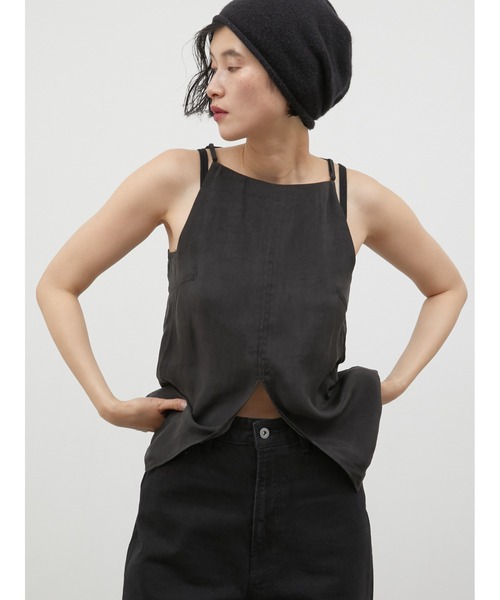 LA PEAU DE GEM(ラポドゥジェム)の「【LA PEAU DE GEM】front cut tops/フロントカットトップス(キャミソール・レディース・ブラック/ベージュ・FREE)」の3枚目の写真