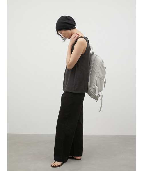 LA PEAU DE GEM(ラポドゥジェム)の「【LA PEAU DE GEM】front cut tops/フロントカットトップス(キャミソール・レディース・ブラック/ベージュ・FREE)」の11枚目の写真