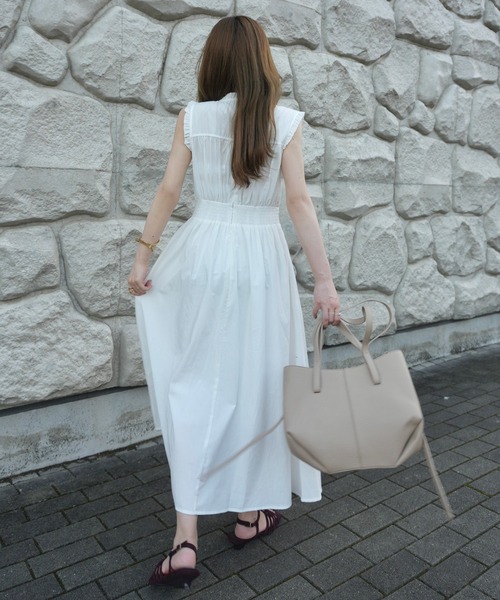 LAULEN(ローレン)の「lace up waist ruffle sleeveless dress /レースアップウエストフリルスリーブレスドレス(ワンピース・レディース・イエロー/ホワイト/ネイビー・S/M)」の13枚目の写真