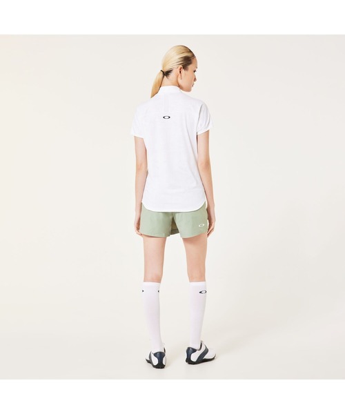 OAKLEY(オークリー)の「オークリーELEVATE SHOULDER LOGO MOCK ポロシャツ/ゴルフレディース/ゴルフ/接触冷感/OAKLEY(その他トップス・レディース・ホワイト/ブラック・M/L/S)」の5枚目の写真