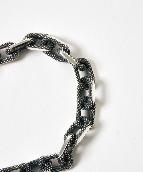 AMBUSH（アンブッシュ）の「【AMBUSH/アンブッシュ】SMALL TEXTURED CHAIN BRACELET（ブレスレット・メンズ・シルバー・3）」の3枚目の写真