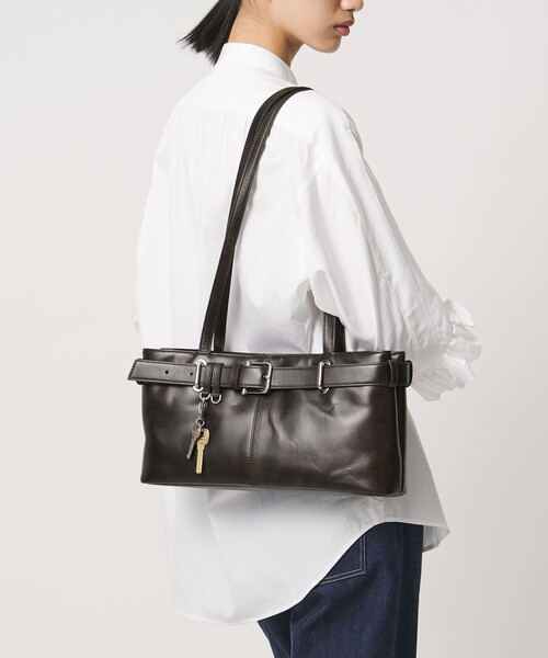 OSOI(オソイ)の「<OSOI>SHOULDER BROCLE バッグ(ショルダーバッグ・レディース・ダークブラウン/ブラック/オフホワイト・FREE)」の3枚目の写真