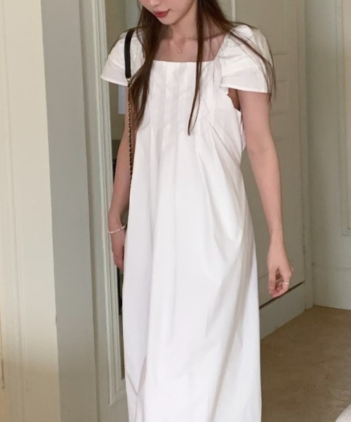 YUGA(ユーガ)の「YUGA_YGMC Korean-style Puff-sleeve pleated flare dress(ワンピース・レディース・イエロー/ホワイト/ライトブルー・FREE)」の6枚目の写真