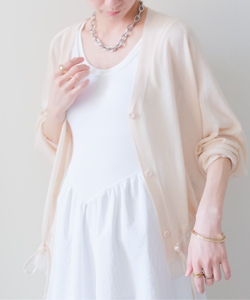 DOLLUPOOPS(ドールアップウップス)の「Sheer Drawstring Cardigan(シアードロストカーディガン)(カーディガン/ボレロ・レディース・ベージュ/ブラック・FREE)」の1枚目の写真